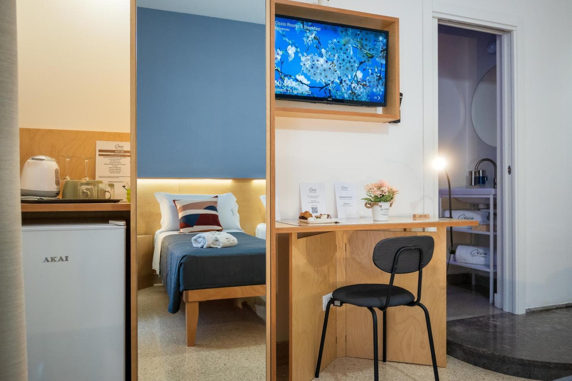 Bed & Breakfast Ciccio And Breakfast - Self Check-in *
